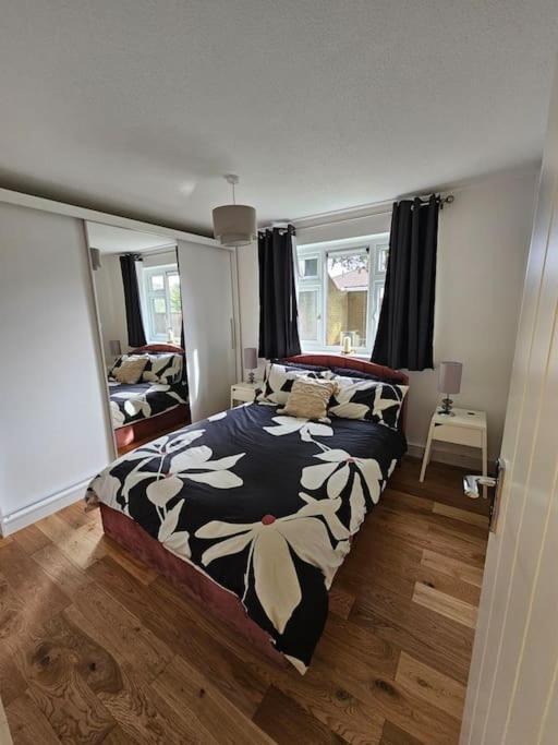 Comfortable Two Bedroom Flat Brighton Exteriör bild